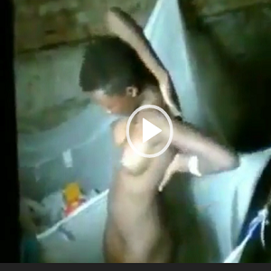 LEAK VIDEO: Tamale Girl Posted On WhatsApp Group By Bf