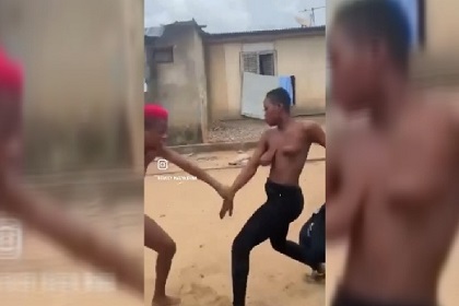 LEAK VIDEO: Naija Girls Fighting Topless In Public LEAK VIDEO: Naija Girls Fighting Topless In Public