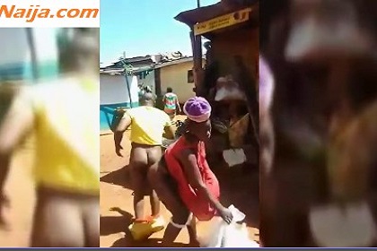VIDEO: Insane African Man Fucking A Hawker in Public VIDEO: Insane African Man Fucking A Hawker in Public
