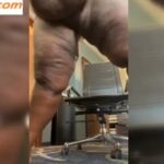 VIDEO: Horny women urinate in her office VIDEO: Horny women urinate in her office