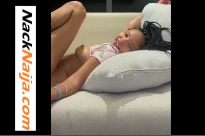 VIDEO: Chopping her clean ass